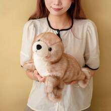 1个可爱毛绒海豹玩偶，柔软舒适，可作抱枕装饰，适用于房间、沙发、儿童房，也适合作为生日、情人节、母亲节礼物。 - 彩色 - 查看 16