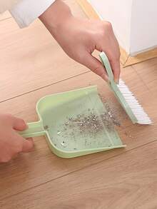 [Discounted Items]5pcs/Set Mini Dustpan And Broom Set, Compact Desk Cleaning Kit - Mini Dustpan And Brush For Keyboard, Pet Hair, Tight Spaces - Portable Design For Home, Office And Car Use - Perfect For Small Spaces - Pink - View 5