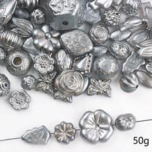 Śliczny naszyjnik z akrylowych koralików w kształcie kokardy, mały kwiatek, łańcuszek do telefonu komórkowego, wiszące akcesoria z linką wymieszaną z koralikami. Produkt jest używany do ręcznie robionych dekoracji, takich jak nakrycia głowy, ubrania, suknie wieczorowe, buty i kapelusze, wesela, Boże Narodzenie, rękodzieło itp. - Wielokolorowe - Zobacz 16