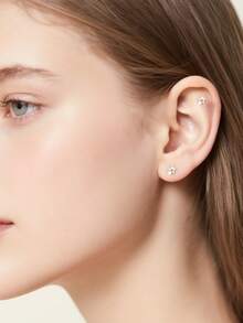 S925 Sterling Silver Shiny Zirconia Hollow Star Stud Earrings, Hypoallergenic For Men & Women, Christmas & Thanksgiving Gift, Comes With Elegant Gift Box - Silver - View 4