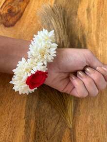 Traditional Hair Accessories – White Gajra With! Artificial Flower Jewellery Women, Party Wear, Bridal, Mehndi, And Hair Bun Stylingvalentine's Day QIVR - 1 - 查看 4