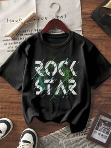 Camiseta feminina de manga curta com estampa gráfica de estrela do rock, estilo streetwear, modelagem solta, gola redonda, ideal para o dia a dia no verão. Inspirada na moda musical.
