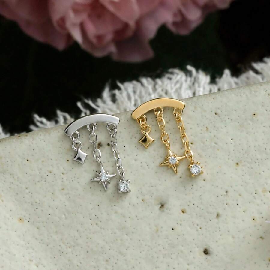 1件精致优雅的星形立方氧化锆流苏耳骨耳环，适合女性在约会、派对、音乐节和日常佩戴，是情人节、母亲节的理想礼物，也可作为日常佩戴的珠宝。高品质，百搭。 - 耳飾 - 查看 1