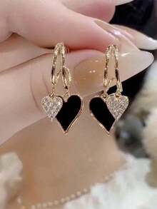 1 Pair Elegant Heart Shaped Pendant Earrings - Unique Minimalist Design For Women, Suitable As Valentine's Day Gift - 黑色 - 查看 3