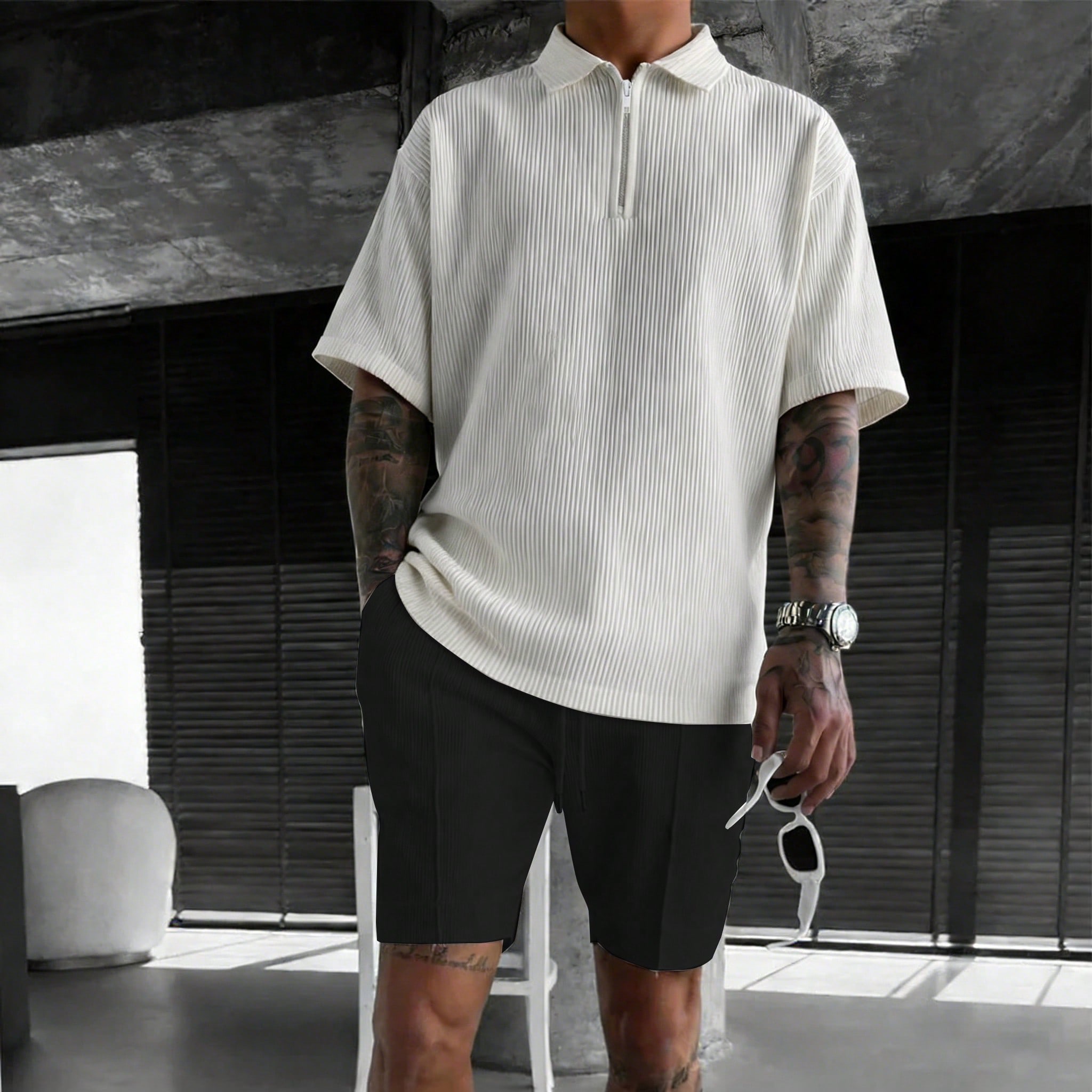Camisa polo de manga corta con textura de punto y rayas versátil y casual para hombres, primavera/verano