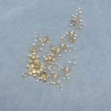 1个优雅休闲的ABS塑料发箍，适合所有季节