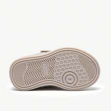 Clarks CypressStep T. - Gold - View 5