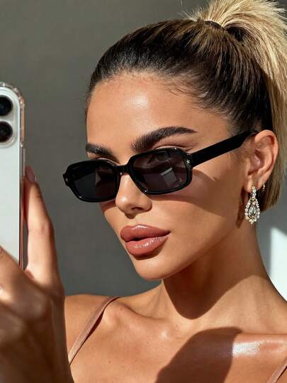 1 Pair Unisex Rectangular Stylish Star Decorated Sunglasses, Suitable For Outdoor Travel, Driving, Camping, Daily Life, Street Photography, Dating, Summer Beach Vacation, Outdoor Activities, Travel. Casual Cat Eye Frame, Suitable For Outings, Back To School Season And More Occasions.