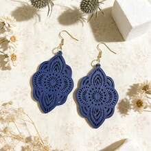 1 Pair Wooden Lace Pattern Carved Pendant Earrings - Royal Blue - View 4