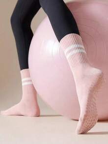 4 Pairs Women's Silicone Anti-Slip Striped Yoga Fitness Sports Mid-Calf Socks, Yoga Pilates Non-Slip Socks - Multicolor - View 3