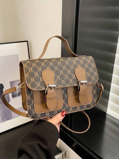 Modern nischaxelväska med axelrem, liten fyrkantig väska med kontrastfärg och blommigt tryck och klaff