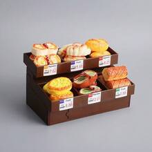OBOVAY 1 Set Mini Estante para Pan + Comida + Plato + Clip, Estante para Pan Vertical, Estante para Pan de Gabinete, Comida en Miniatura Exquisita, Modelo en Miniatura de Pan, Modelo de Decoración Pequeña de Pan y Postre de Resina, Adecuado para Decoración de Casa de Muñecas, Pequeño Regalo para Pastelería, Estilos de Comida Aleatorios - Multicolor - Ver 6