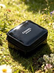 CHANEL 迷你化妆包，黑色漆皮，口红盒，粉饼盒，旅行收纳包，便携式，口红收纳盒，黑色漆皮，迷你盒，粉饼盒，耳机盒，旅行装 - 黑色 - 查看 8