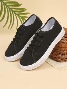 1双女士平底防滑休闲时尚运动鞋，简约百搭的低帮帆布鞋，经典透气休闲鞋，适合日常通勤和户外活动