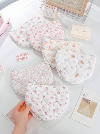 1 pieza Bolsa de maquillaje acolchada con estampado floral, bolsa de cosméticos portátil de moda, bolsa de maquillaje de viaje para niñas, bolsa de almacenamiento multifuncional para lápiz labial, toallas sanitarias, monedas, llaves, pinzas para el cabello, lazos para el cabello, bolsa de aseo grande y linda, organizador de viaje para maquillaje, regalo para el Día de la Madre, regalo de vuelta al colegio, regalo de Año Nuevo