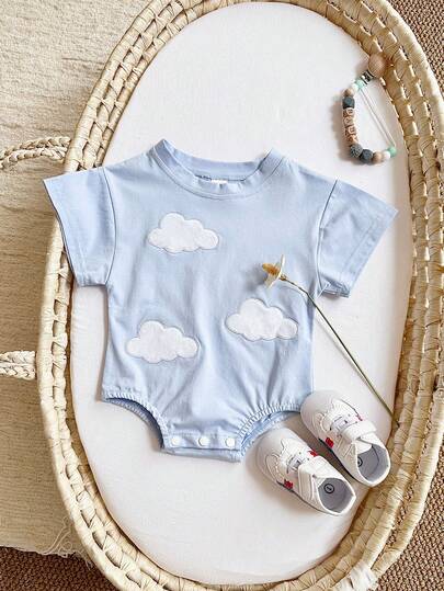 新生儿男女宝宝可爱云朵拼接蓝色短袖连体衣，夏季