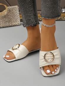 Plus Size 35-43 Summer New Fashion Versatile Slide Sandals, Square Toe Beige Flat Slip-On Silver Open Toe Comfortable Breathable Daily Outdoor Black Beach Slippers - Beige PU - View 3