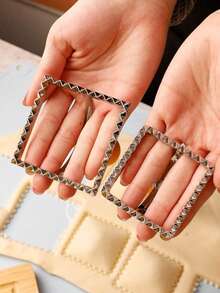 Edelstahl Keksausstecher, kleine quadratische Keksformen, individuell geprägte Keksformen, geeignet zum Backen, langanhaltend Keks-Dekorationstools - Gelber Kunststoffgriff - Übersicht 5