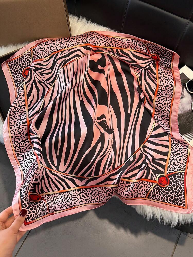 1条优雅复古粉色动物纹仿丝小方巾，尺寸27.5英寸，多功能用途，可作头巾、腰带、装饰围巾、发饰，适合日常佩戴、海滩度假等场合。 - 粉色 - 查看 2