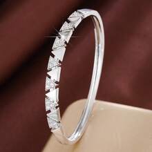 1pc Geometric Triangle Arrangement Design Artificial Gem Women Fashion Bracelet