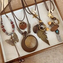 4 Stücke Bohemian-Stil mehrschichtiges Halsketten-Set für Frauen - Vintage Boho-Stil Anhänger, weiß K beschichtete Zinklegierung, geeignet für den täglichen Gebrauch und als Geschenk - Braun - Übersicht 9
