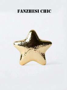 这款金色星形硬壳手提包适合多种场合，包括晚宴手拿包、迷你单肩链条包和时尚闪亮星形包。是女性通勤、购物和约会的理想之选。 - 金色 - 查看 6