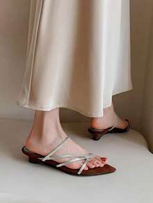Giày sandal cao gót đế xuồng mũi nhọn bằng da Pháp, kiểu dáng tối giản, thời trang dành cho nữ năm 2025. - Bạc - Xem 2