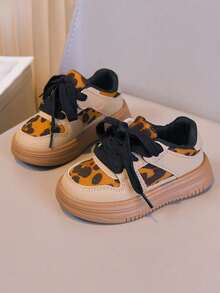 1 Pair Unisex Leopard Print Style Low-Top Sneakers, Soft Sole Non-Slip Casual Shoes, Fashion Versatile Children Canvas Shoes, Suitable For All Seasons - Khaki - View 4