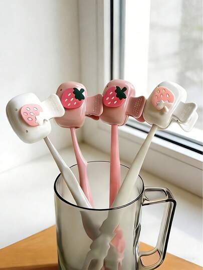 1/2pcs Cute Toothbrush Holder Travel Case, Strawberry Design Toothbrush Storage Container With Lid, Pink & White Portable Toothbrush Cover Box,Travel Toothbrush Storage Box, Portable Toothbrush Head Protection Clip