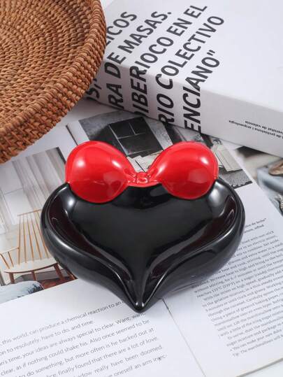 1pc Heart-Shaped Ceramic Soap Dish, Girly Style With Drainage Design, Suitable For Home, Dorm, Bathroom Use