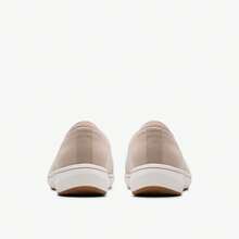 Clarks BrinkleySkyMst - Beige - View 2