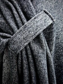 1件2025新款时尚搭扣披肩，休闲保暖旅行羊毛披肩，季节性时尚配饰，多功能毯子/斗篷/开衫，适合日常、旅行和街头摄影 - 深咖 - 查看 5