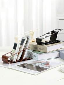 Organizador de escritorio de material PP, soporte para control remoto, organizador de escritorio para control remoto de TV, soporte para brochas de maquillaje, almacenamiento que se ajusta a controles remotos de TV, organizador de escritorio para guardar controladores, gafas, cosméticos, brochas, reproductores multimedia, bolígrafos, ahorro de espacio para mesita de noche/escritorio de oficina (negro). Regalos para el Día de San Valentín, el Ramadán, Pascua, temporada de regreso a la escuela, suministros de oficina y escolares, decoración de la sala de maquillaje. - Multicolor - Ver 8