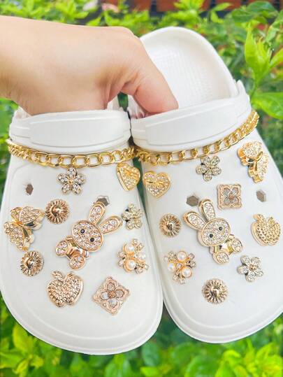 22 piezas DIY Cadena de Conejo y Mariposa con Rhinestones completos, Decoraciones removibles adecuadas para sandalias, zapatos huecos, regalos festivos, para todas las estaciones