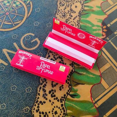 3 Packs, HORENT 78mm Length White Cigarette Rolling Papers, 100 Sheets/Pack, Smoking Accessories Cigarette Papers, Ultra Thin White Cigarette Papers, Essential Smoking Papers