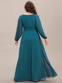Plus Size Elegant Romantic A-Line Bridesmaid Dress