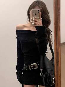 Đầm mini ôm sát dài tay trễ vai màu đen dịu dàng Y6Y Spring, kèm thắt lưng, phù hợp cho phong cách thanh lịch và gợi cảm. - màu đen - Xem 2