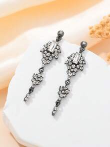 1 Đôi bông tai tua rua dài đính đá lấp lánh thời trang, trang sức cao cấp dành cho nữ - Màu Đen Súng - Xem 5