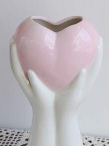 Creative Hand-Held Heart-Shaped Vase, Modern Art Human Body Vase, Wedding Home Decor Vase, Shelf Decor Ornament, Rustic Style Desktop Decor (Pink/White Heart-Shaped), Modern Decorative Vase, Suitable For Home Decor, Living Room, Desktop, Office And Dining Table Decoration. Holiday Gift (Please Note The Size When Purchasing). - Multicolor - View 6