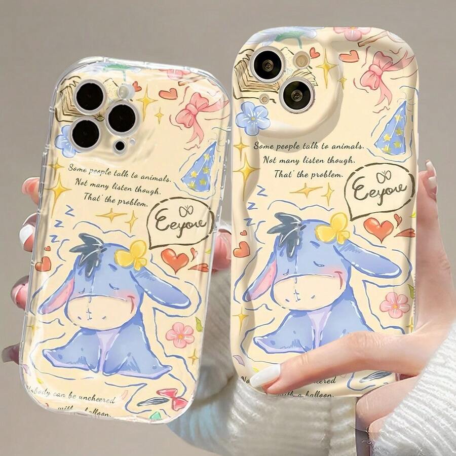 This Disney "Winnie The Pooh" Cartoon Character Phone Case Features A Cute And Playful Design, A Simple And Stylish Appearance, And A Smooth Feel. It Offers Camera Protection And A Curved, Wavy Design, Making It An Ideal Choice For Girls.  Compatible With IPhone 17/16/15/14/13/...12/11/XR/XS/X Series, It's The Perfect Gift For Family And Friends. This Stylish Phone Case Features A Fun Cartoon Character Design And Is Made From Lightweight And Durable Materials. - 無色 - 查看 1