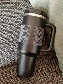 STANLEYo 40oz QUENCHERs Protour Flip Straw Tumbler. Cashmere, Rose Quartz, Black Fade. Double-Wall Vacuum Insulation. Textured Comfort-Grip Handle. Can Be Used For Outdoor Sports, Heat Preservation Time Cold And Hot Water. Can Be Insulated, Exquisite Workmanship, Frozen Drinks, Beautiful Appearance, Suitable For Camping, Work, Indoor Use. (1183ml) - 40oz/1183ml - Xem 4