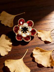 1件时尚简约奢华圆形水钻梅花袖扣，女士胸针纽扣套，时尚高端，龟扣，束口夹，领带夹，女士配饰，女士派对轻奢气质服装袖口套，适合日常佩戴，朋友礼物，爱人礼物，家人礼物 - 紅色 - 查看 4