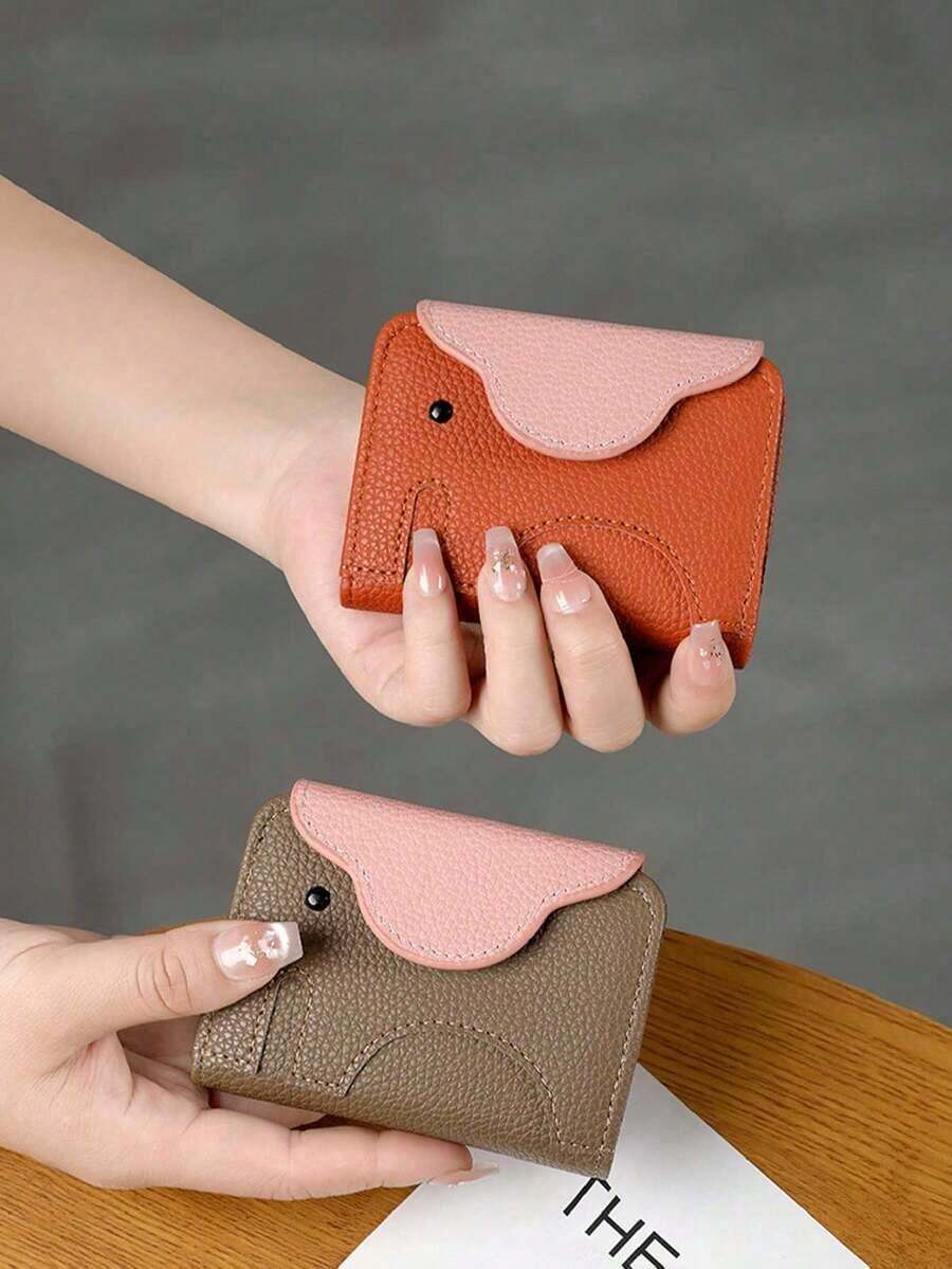 This Women's Wallet Features A Cute Elephant Design, A Large Capacity With Multiple Card Slots, And A Compact Style.The Anti-Magnetic Card Holder Boasts A Modern, Minimalist Aesthetic.The Adorable Elephant Shape Is Complemented By A Textured Lychee Pattern, Neat Stitching, And Durable Construction. - 彩色 - 查看 1