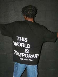 Camiseta de manga corta de cuello redondo con estampado inglés holgada para hombre | Diseño exquisito | Esencial de verano | Fácil de combinar - Negro - Ver 1