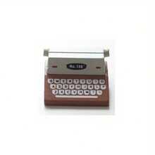 1pc Creative Mini Wooden Typewriter Clip, With QWERTY Layout And Numbered Keys - Functional Desktop Organizer, Multipurpose Office Desk Decor Photo Holder, Room Decor, Home Decor, Desk Decor, Birthday Decor, Suitable For Memo Clips, Business Card Holders, Letter Clips, Name Card Boxes, Desk Accessories, Desk Ornaments, Room Ornaments, Desk Decorations, Office Desk Supplies - Multicolor - View 8