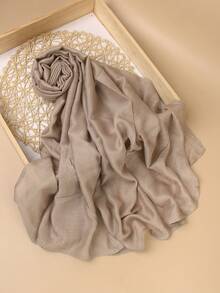 1条高品质纯色柔软透气粘胶纤维头巾，适合日常搭配长袍或连衣裙佩戴