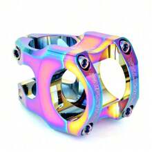 这款车把支架采用高强度铝合金或增强聚合物制成，中空结构设计在保证耐用性的前提下最大限度地减轻了重量。它非常适合山地自行车和越野骑行，在这些运动中，每一克重量都至关重要。这款支架可为各种配件提供可靠的支撑，同时保持操控的灵活性。 - 彩色 - 查看 9