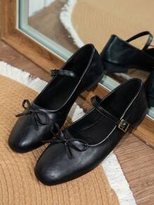 Women's New Black One-Buckle Bow Decor Lightweight Luxury Fashion Versatile Mary Jane Ballet Shoes, Casual Outdoor Princess Fairy Style School Loafers, Low Heel Classic Retro European And American Style Commuter Flat Shoes
