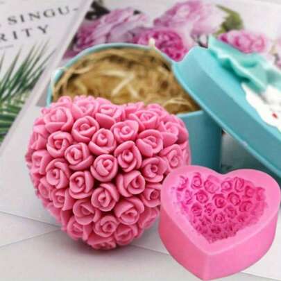 1/2个心形玫瑰翻糖蛋糕模具，适用于西式糕点烘焙DIY硅胶厨具，可用于制作自制布丁、巧克力糖果、甜点、软糖、手工皂、香薰蜡烛、石膏、软陶、烘焙套装、蛋糕装饰用品、烘焙用品、厨房用品等。