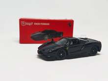 Bburago 1:64 Scale ENZO  Series Model Collection Race Diecast Metal Model Car - ENZO Ferrari - View 1